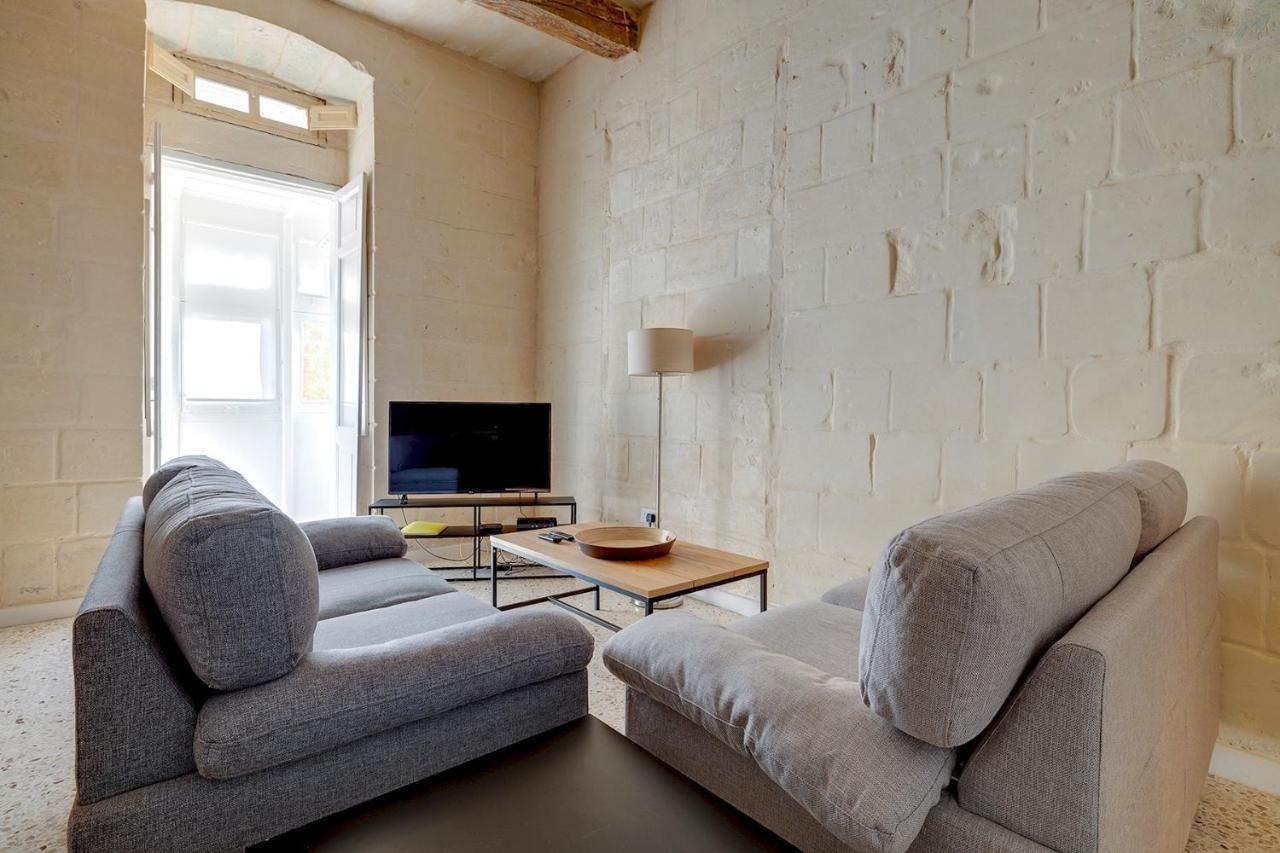 Comfy 2 Bedroom Flat In The Heart Of Valletta Exterior photo