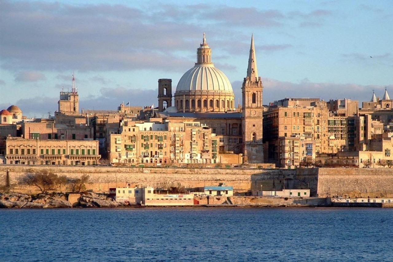 Comfy 2 Bedroom Flat In The Heart Of Valletta Exterior photo